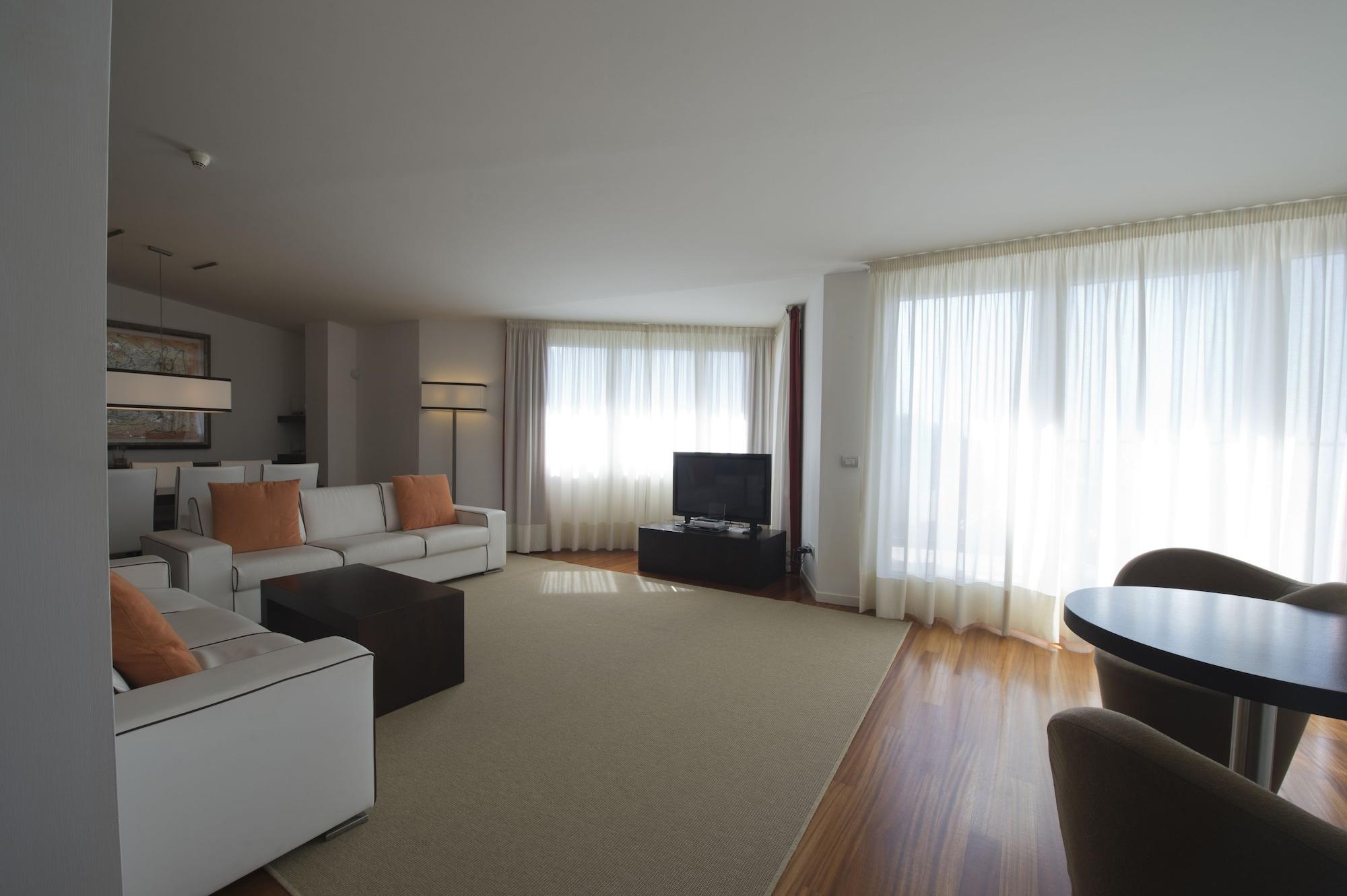 Eden Rock Apartahotel Florencia