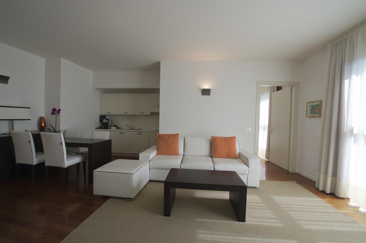 Eden Rock Apartahotel Florencia